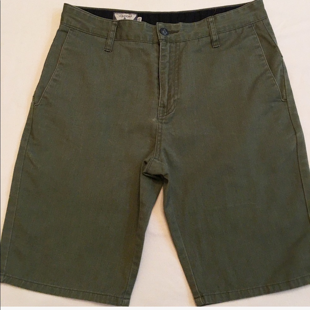 Volcom shorts